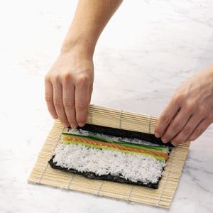 Invite the crew to learn sushi making and enjoy Sake tasting.